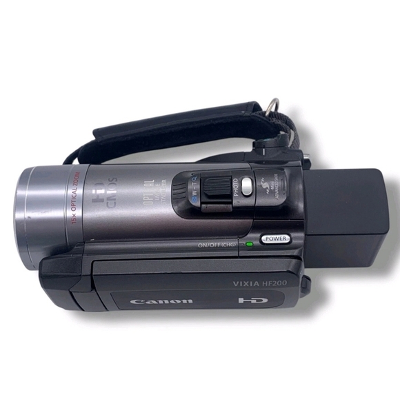 Canon VIXIA HF R200 Full HD 1080p AVCHD Camcorder Turns On NO SCREEN New Battery - Picture 8 of 16
